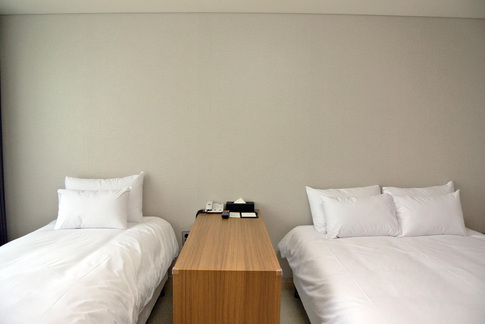 Jeju Noblesse Hotel Екстериор снимка