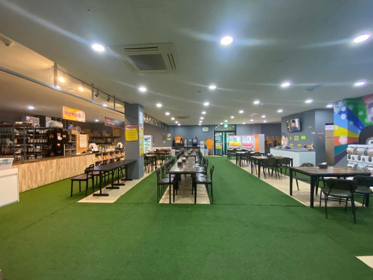 Jeju Noblesse Hotel Екстериор снимка